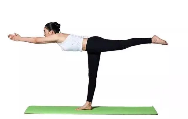 腳踝痛還繼續(xù)運(yùn)動(dòng)會(huì)怎么樣_運(yùn)動(dòng)后腳踝疼 多久能好_疼腳踝能運(yùn)動(dòng)好后會(huì)疼嗎