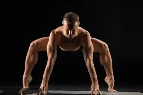 運(yùn)動(dòng)后腳踝疼 多久能好_腳踝痛還繼續(xù)運(yùn)動(dòng)會(huì)怎么樣_疼腳踝能運(yùn)動(dòng)好后會(huì)疼嗎