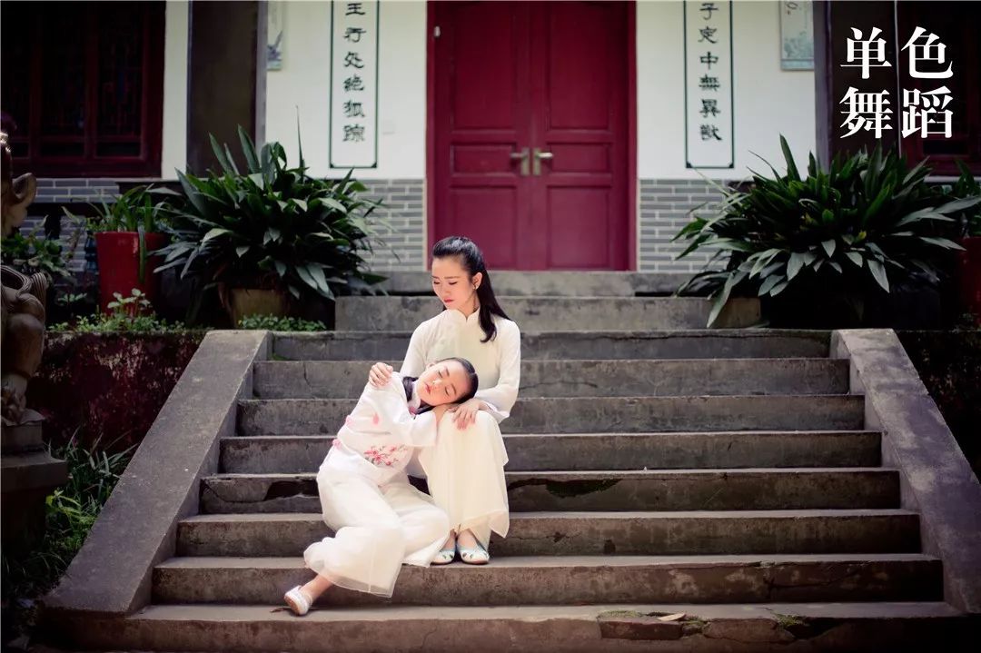 萌萌噠舞蹈教程分解_感覺自己萌萌舞蹈教學_萌萌舞蹈教學感覺怎么樣