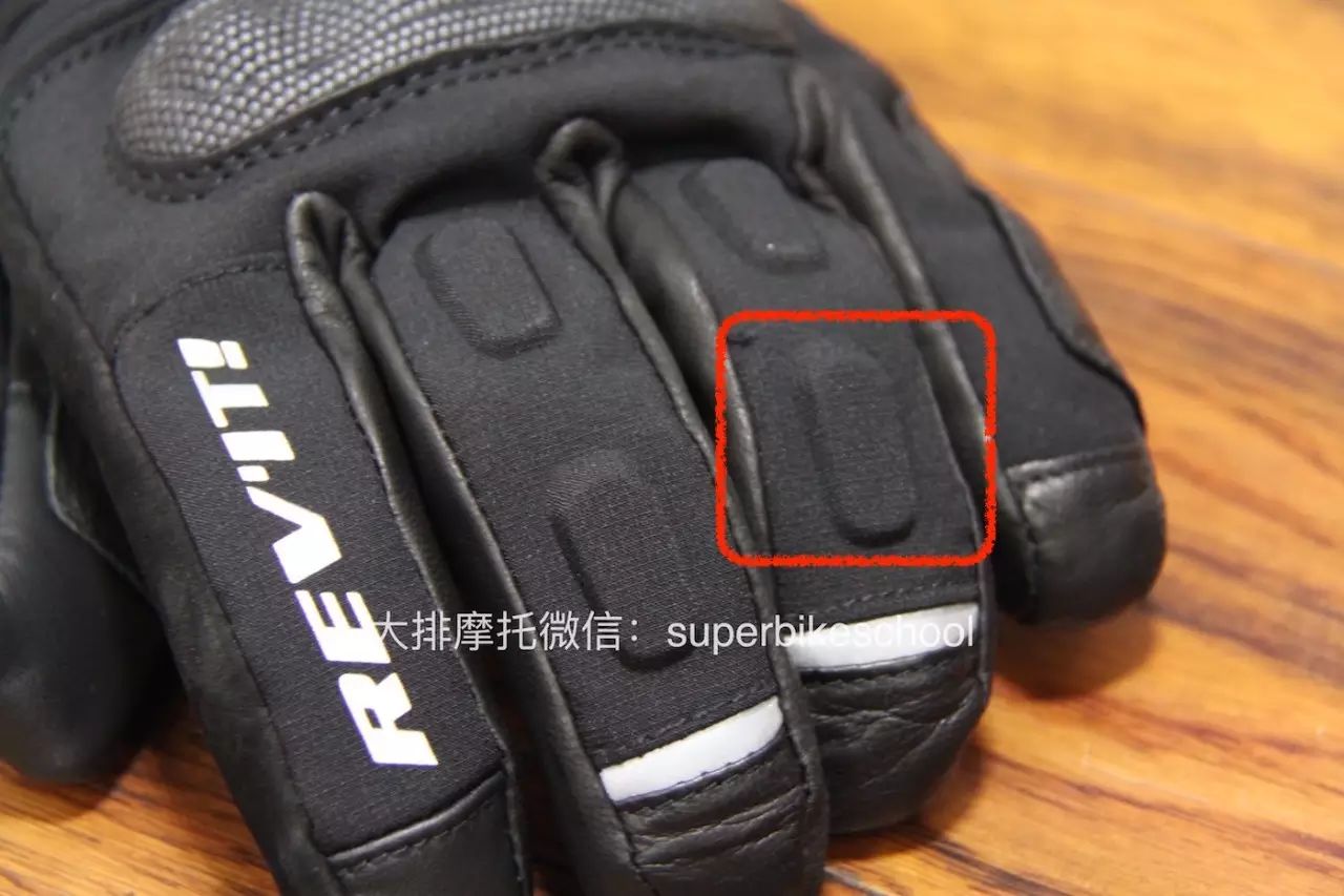 健身運(yùn)動(dòng)手套_健身手套什么款式_健身手套種類(lèi)