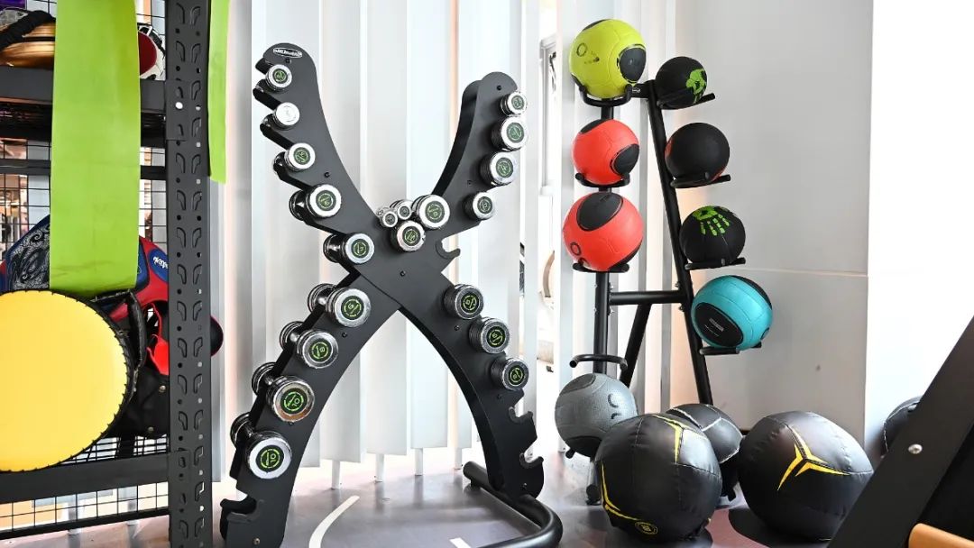 健身運(yùn)動手套_新手健身手套_健身訓(xùn)練手套