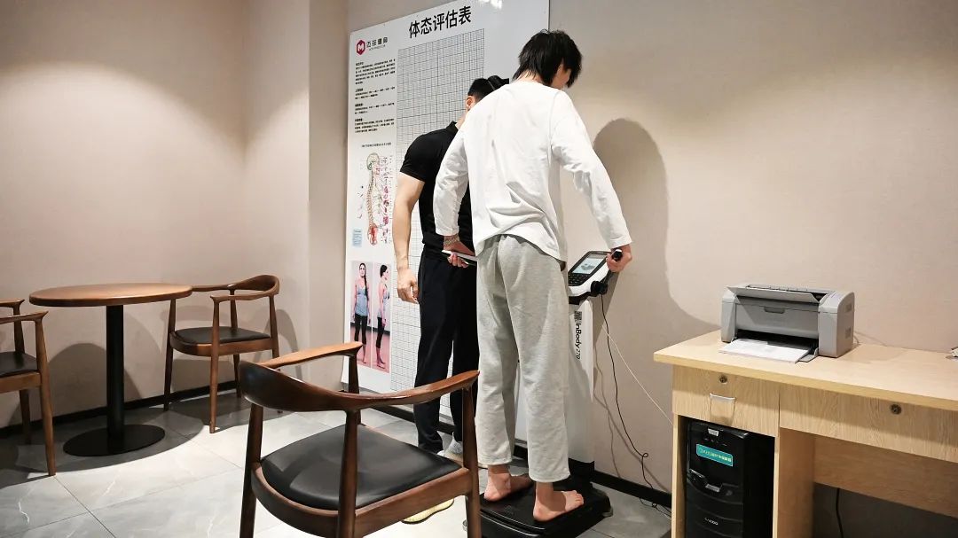 健身訓(xùn)練手套_健身運(yùn)動手套_新手健身手套