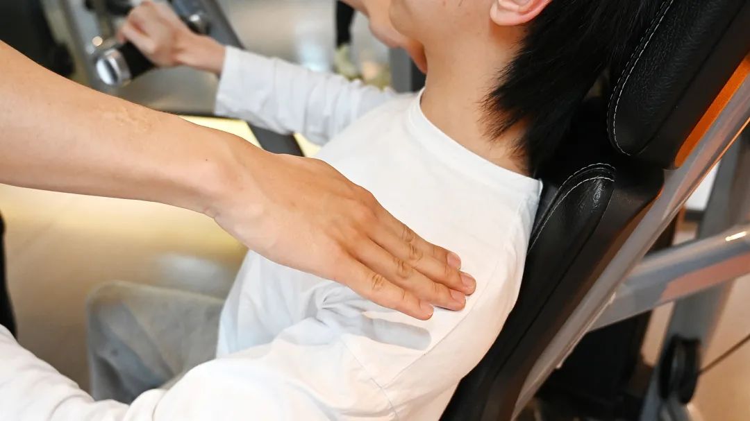 健身運(yùn)動手套_新手健身手套_健身訓(xùn)練手套