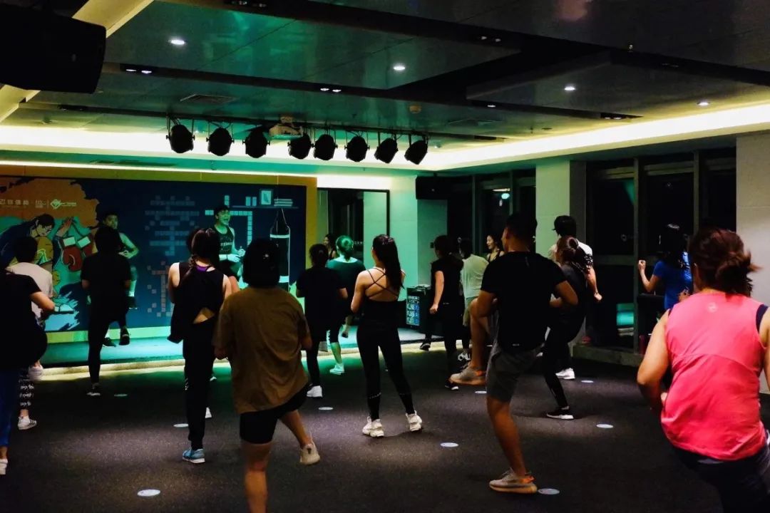 健身訓(xùn)練手套_新手健身手套_健身運(yùn)動手套