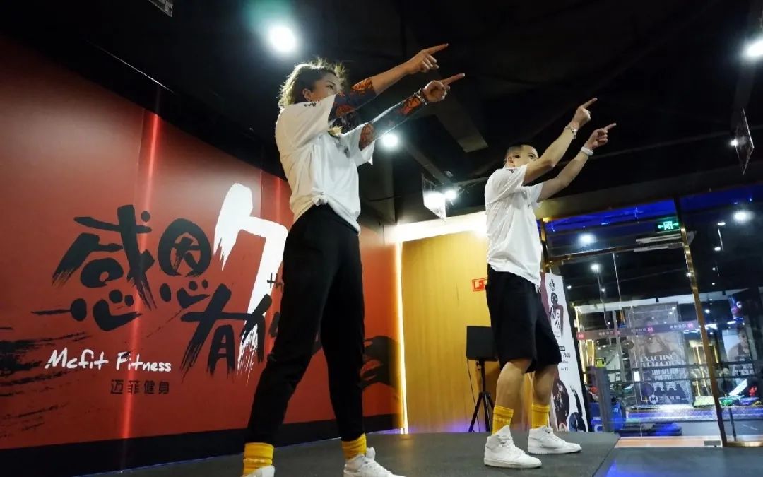 健身運(yùn)動手套_健身訓(xùn)練手套_新手健身手套