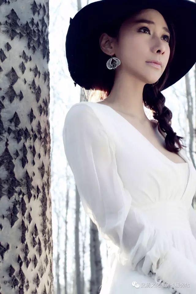 鳳凰飛舞視頻素材_鳳凰飛舞健身操_鳳凰飛舞蹈視頻