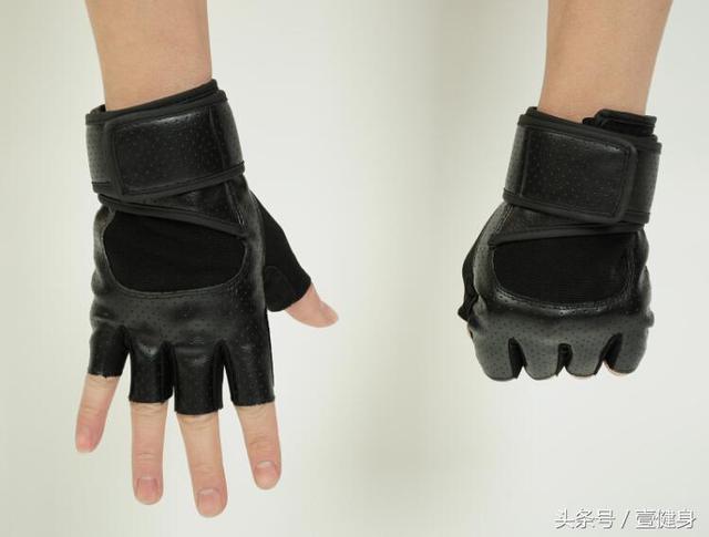 健身手套有必要買帶束帶的么_健身需要帶手套嗎_健身帶的手套