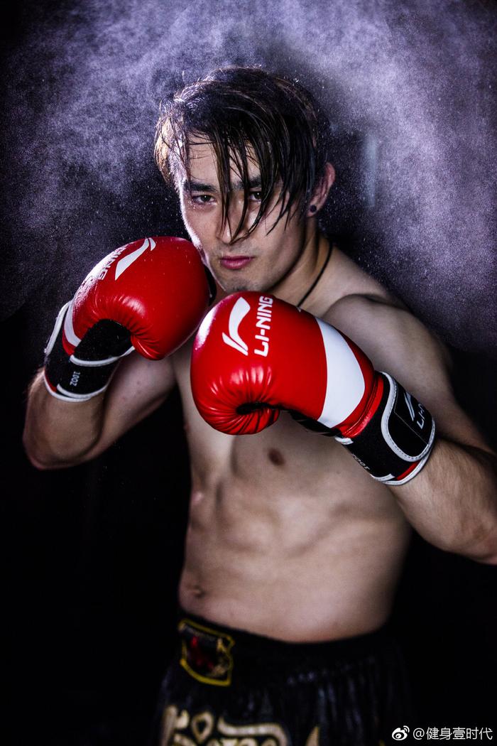 手套健身帶需要注意什么_健身需要帶手套嗎_手套健身帶需要換嗎