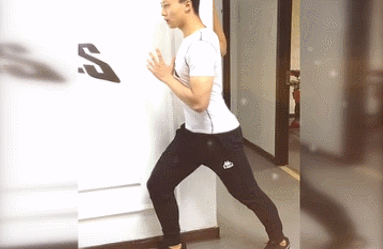 訓(xùn)練胸肌的方法_訓(xùn)練胸肌的健身動作_胸肌下數(shù)最好的訓(xùn)練方法