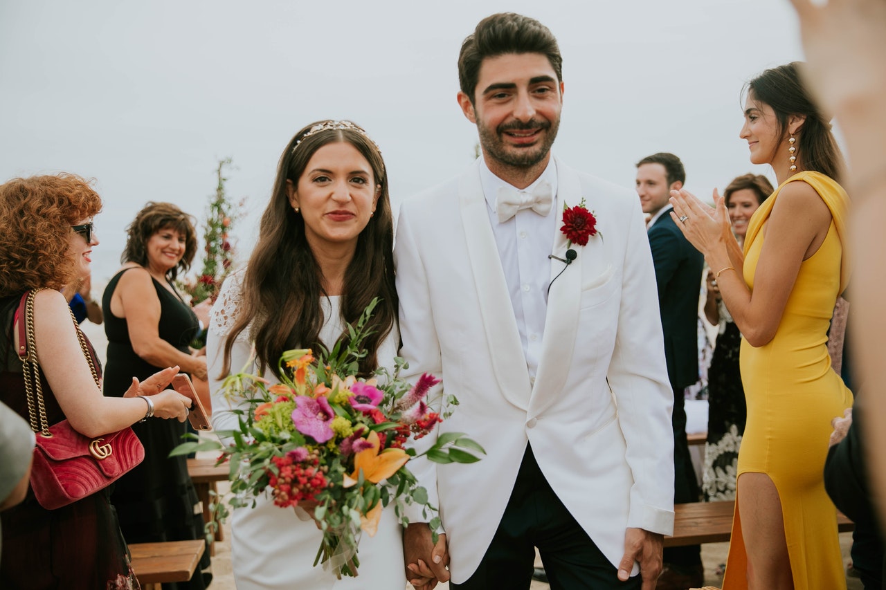 雞豬婚姻怎么樣_豬雞婚配好嗎_男豬女雞婚姻幸福嗎