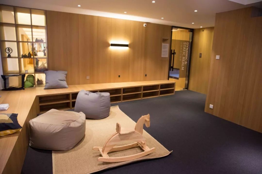 健身跑步機(jī)的操作視頻_健身房跑步機(jī)跑步視頻_健身房跑步機(jī)使用視頻