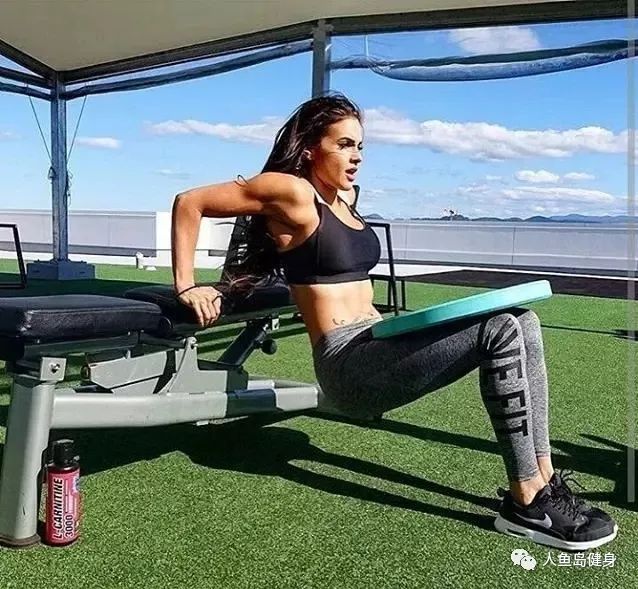 手套健身護(hù)腕圖片_健身手套護(hù)腕什么牌子好_健身護(hù)腕手套