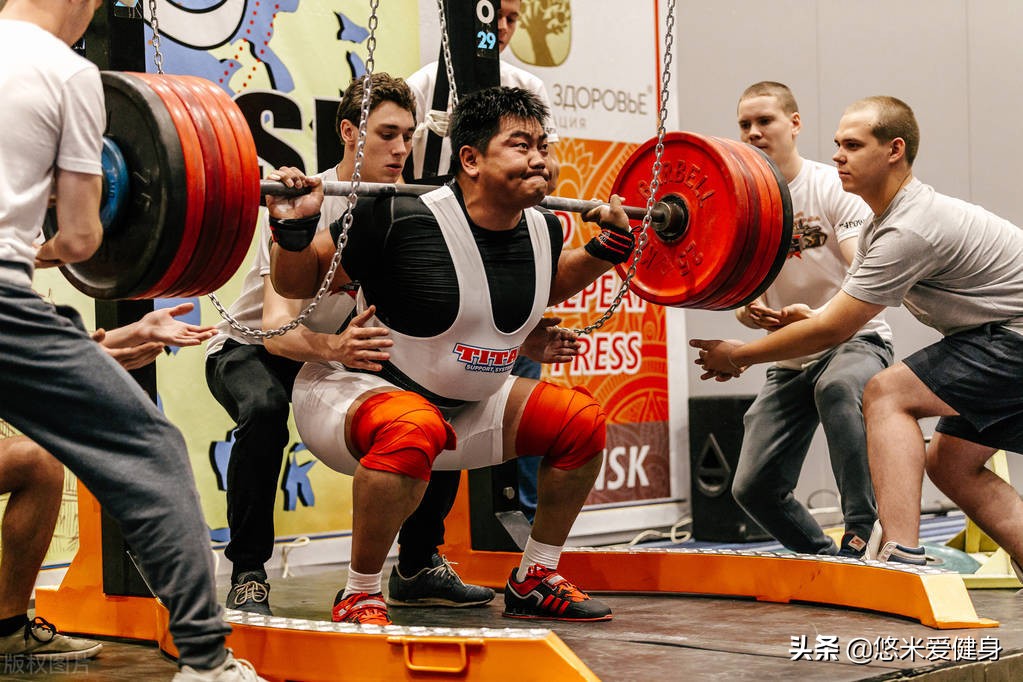 健身護腕手套_手套健身護腕的作用_帶護腕的健身手套