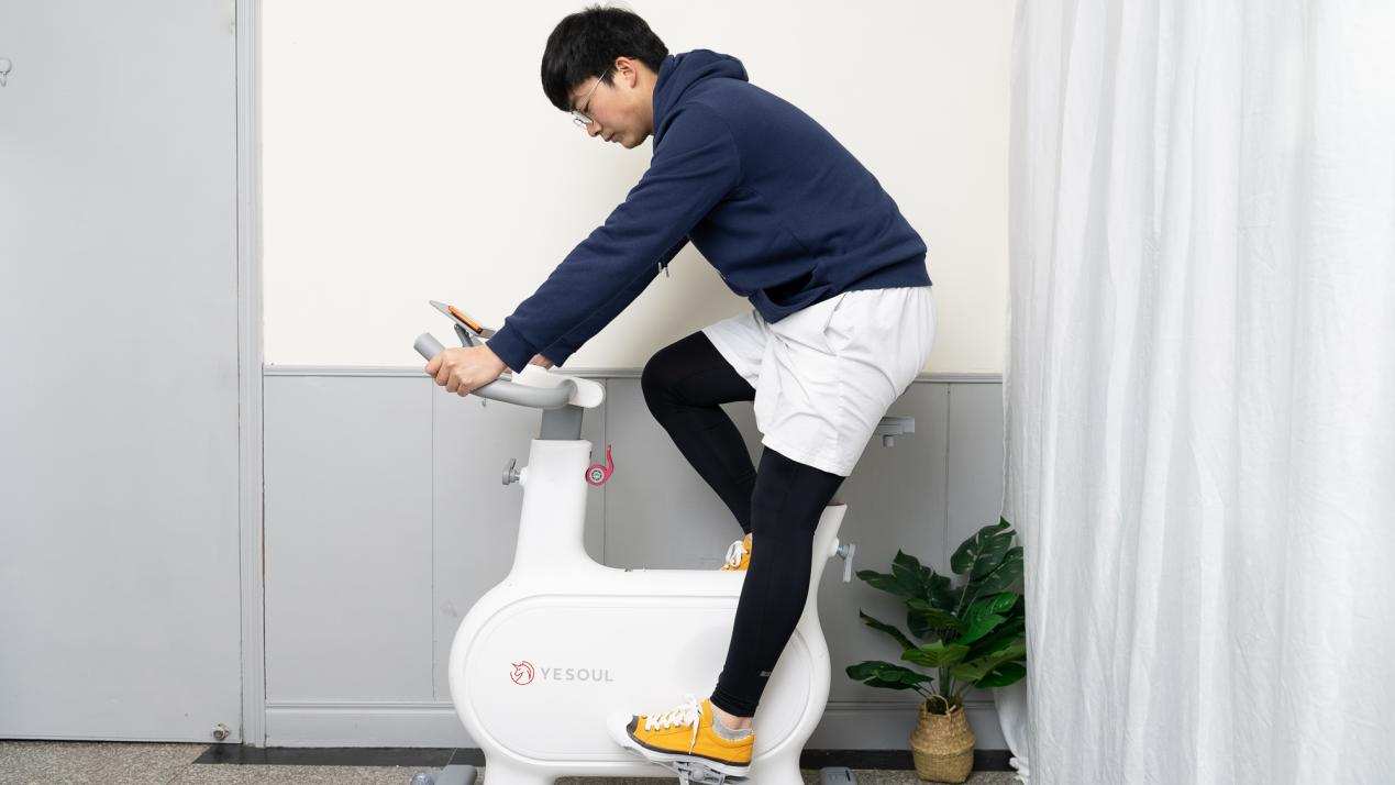 手套新手健身怎么用_健身手套緊一點好還是松一點好_新手健身手套