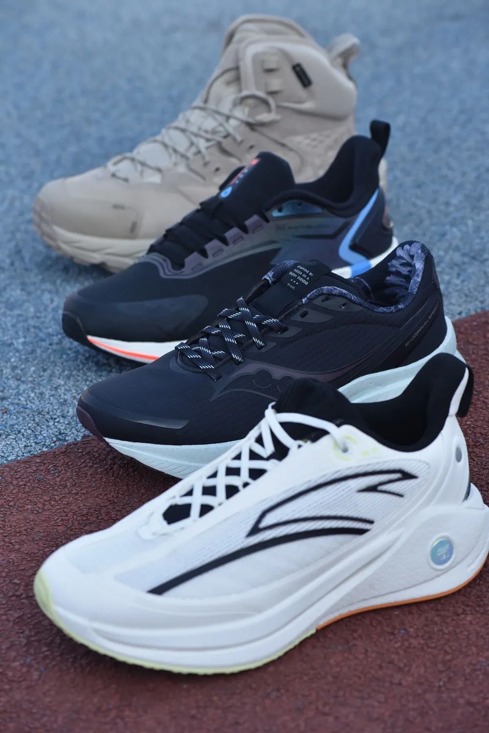 健身手套怎么選_健身手套買(mǎi)大點(diǎn)好還是小點(diǎn)好_健身手套什么材質(zhì)好