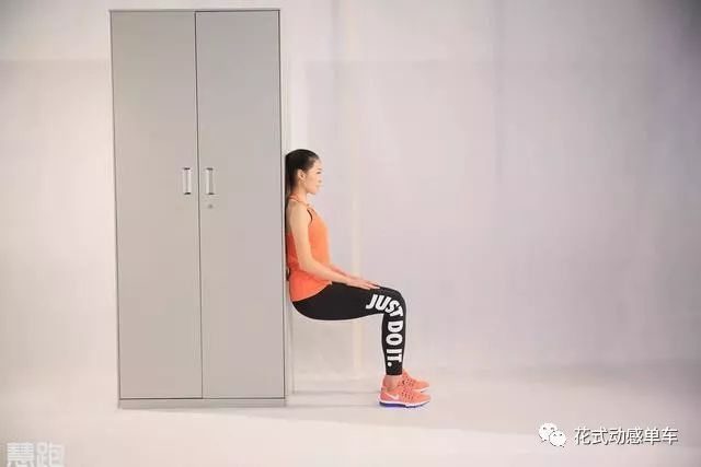 運(yùn)動后膝蓋疼痛還能運(yùn)動嗎_運(yùn)動后膝蓋疼怎么辦_膝蓋疼運(yùn)動后好轉(zhuǎn)是怎么回事