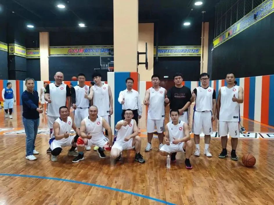 單人站綜合訓(xùn)練器_單人站綜合訓(xùn)練器安裝視頻_單人訓(xùn)練器怎么操作