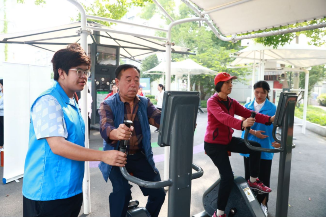 單人站綜合訓(xùn)練器_單人訓(xùn)練器怎么操作_單人站綜合訓(xùn)練器安裝視頻