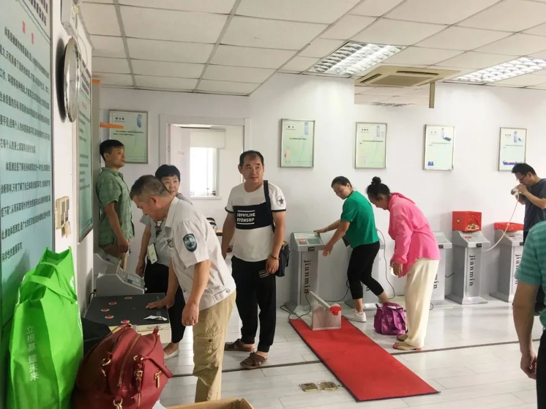 單人站綜合訓(xùn)練器安裝視頻_單人站綜合訓(xùn)練器_單人訓(xùn)練器怎么操作