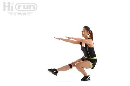跑步的擺腿訓(xùn)練_跑步擺腿動(dòng)作要領(lǐng)_跑步后擺腿教學(xué)