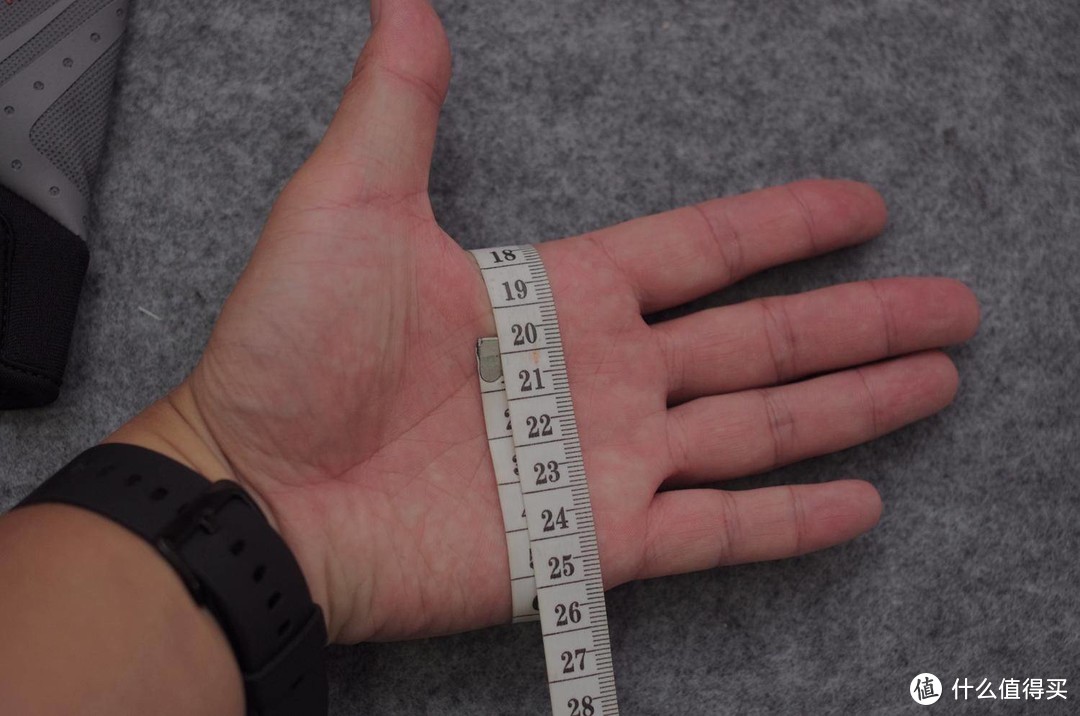 挺好用的McDavid邁克達(dá)威多功能健身手套