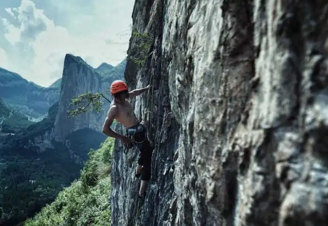 攀巖比賽屬于什么保護(hù)的方法_攀巖保護(hù)五步法視頻_攀巖運(yùn)動(dòng)按保護(hù)方式可分為