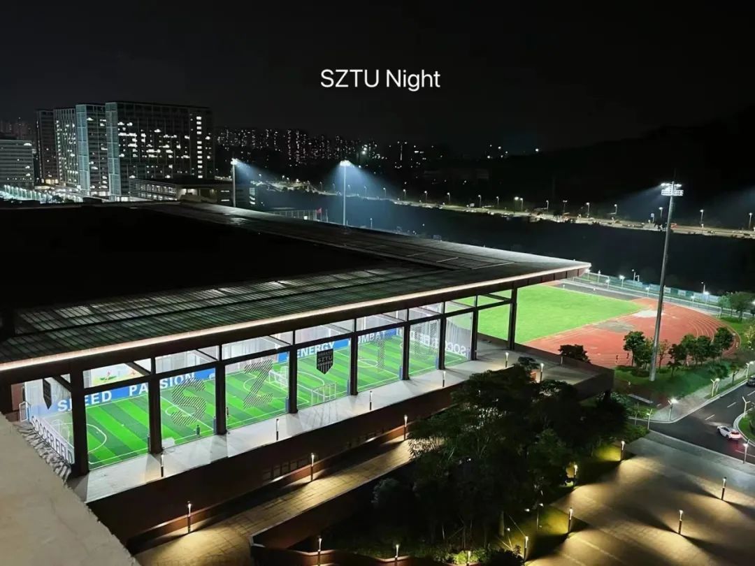 龍門練胸標(biāo)準(zhǔn)動作圖解_龍門綜合訓(xùn)練器_龍門器健身