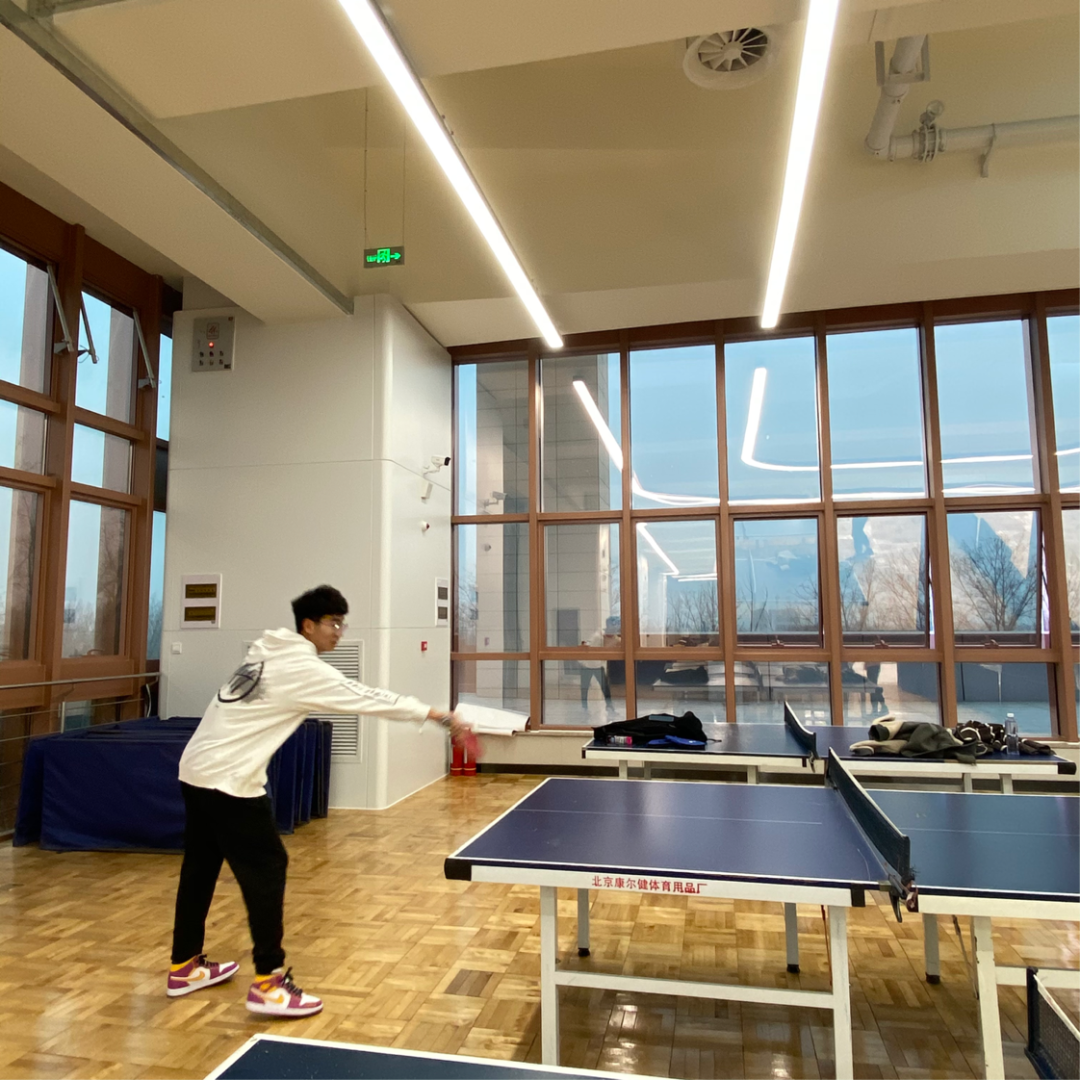 什么是龍門式機(jī)器人_龍門綜合訓(xùn)練器_龍門練胸標(biāo)準(zhǔn)動(dòng)作圖解