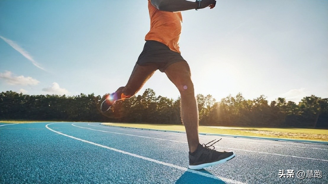 中長(zhǎng)跑的訓(xùn)練方法主要有_長(zhǎng)跑訓(xùn)練方法有哪些_長(zhǎng)跑的訓(xùn)練
