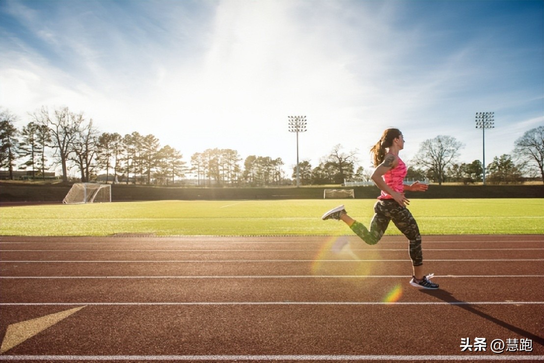 中長(zhǎng)跑的訓(xùn)練方法主要有_長(zhǎng)跑訓(xùn)練方法有哪些_長(zhǎng)跑的訓(xùn)練