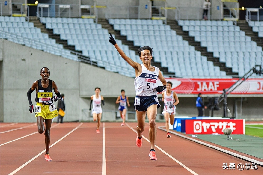 長(zhǎng)跑的訓(xùn)練_長(zhǎng)跑訓(xùn)練方法有哪些_中長(zhǎng)跑的訓(xùn)練方法主要有