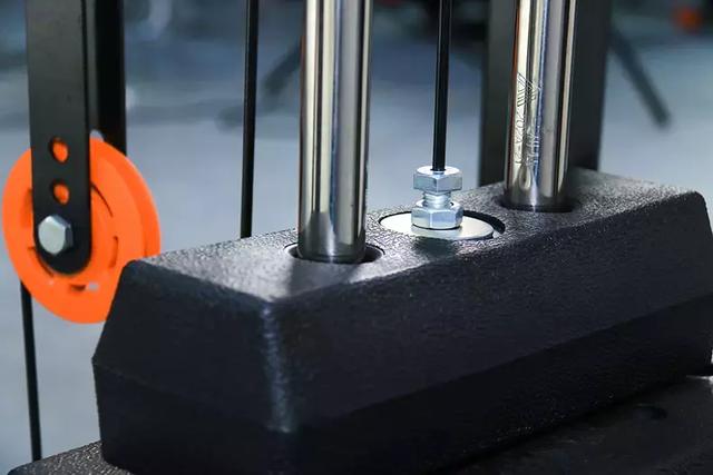 大型全身綜合訓練器_家庭版健身器材安裝教程_海德三人站綜合訓練器測評