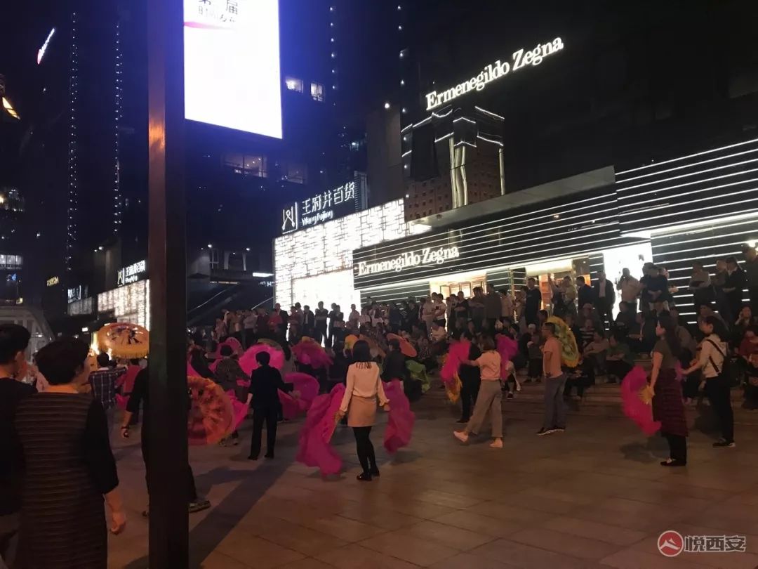 廣場(chǎng)健身舞全集_全集廣場(chǎng)舞健身操視頻_健身廣場(chǎng)舞完整版