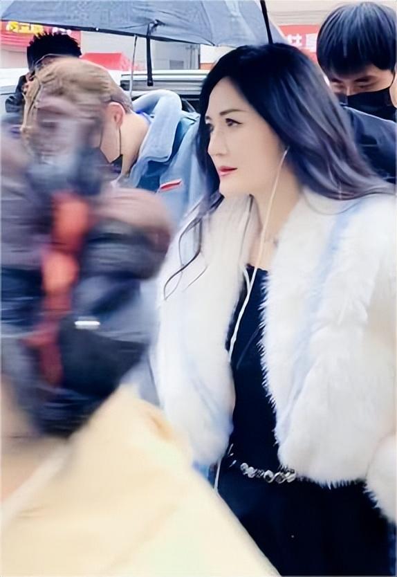 妊娠紋練出馬甲線圖片_有妊娠紋的馬甲線是什么樣子的_有妊娠紋能練馬甲線嗎