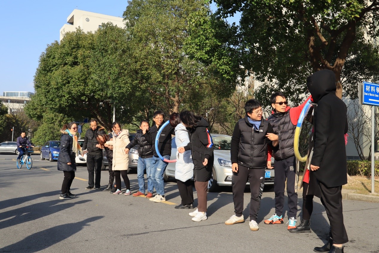 pg娛樂(lè)電子游戲 材料學(xué)院舉辦2021年師生趣味運(yùn)動(dòng)會(huì)