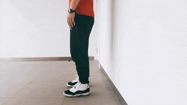 練靠墻靜蹲可以瘦腿嗎_靠墻靜蹲能練出肌肉嗎_靠墻靜蹲能練腹肌嗎