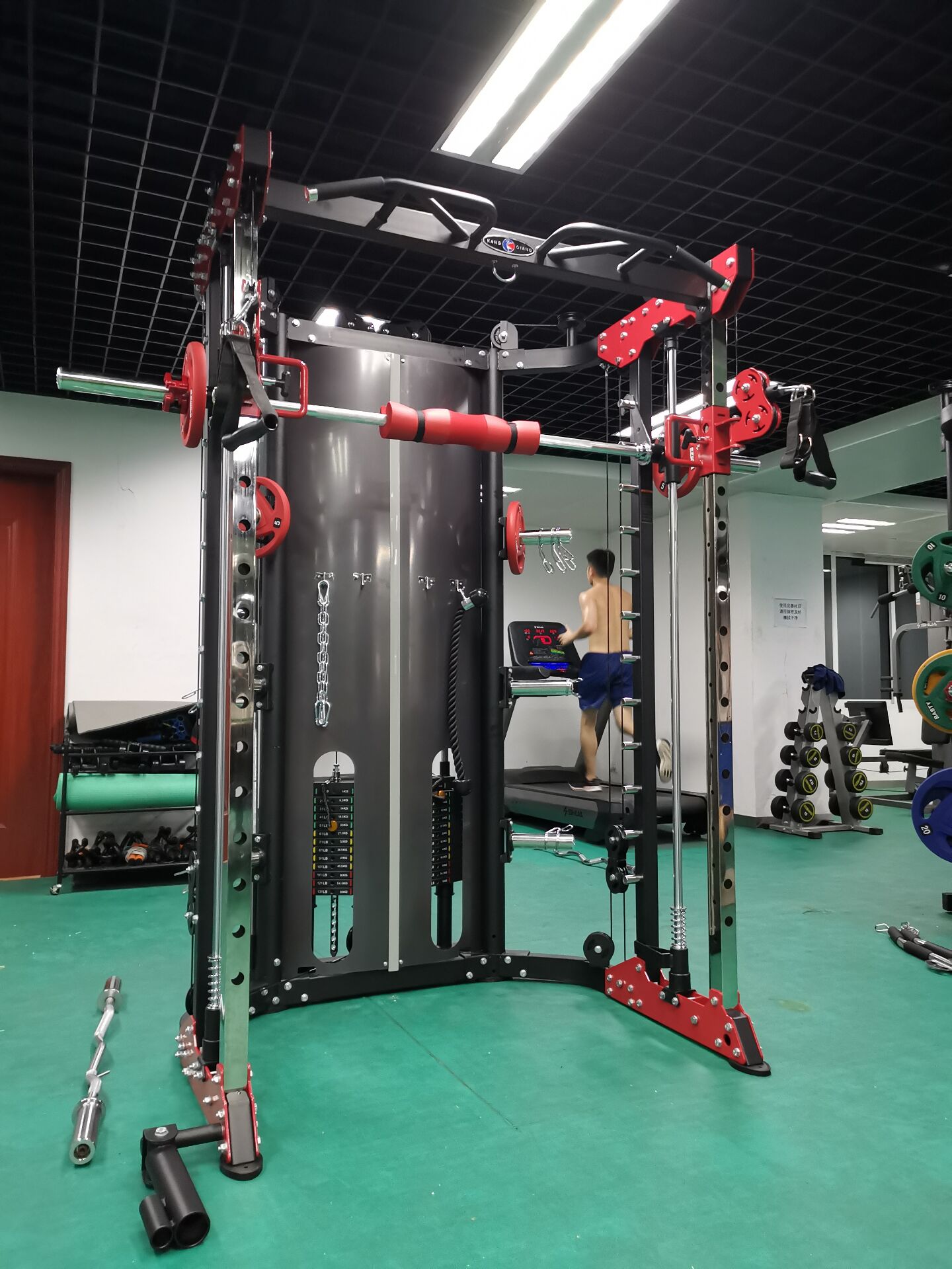 pg電子娛樂平臺 多功能綜合訓練器怎么使用？多功能綜合訓練器使用指南！