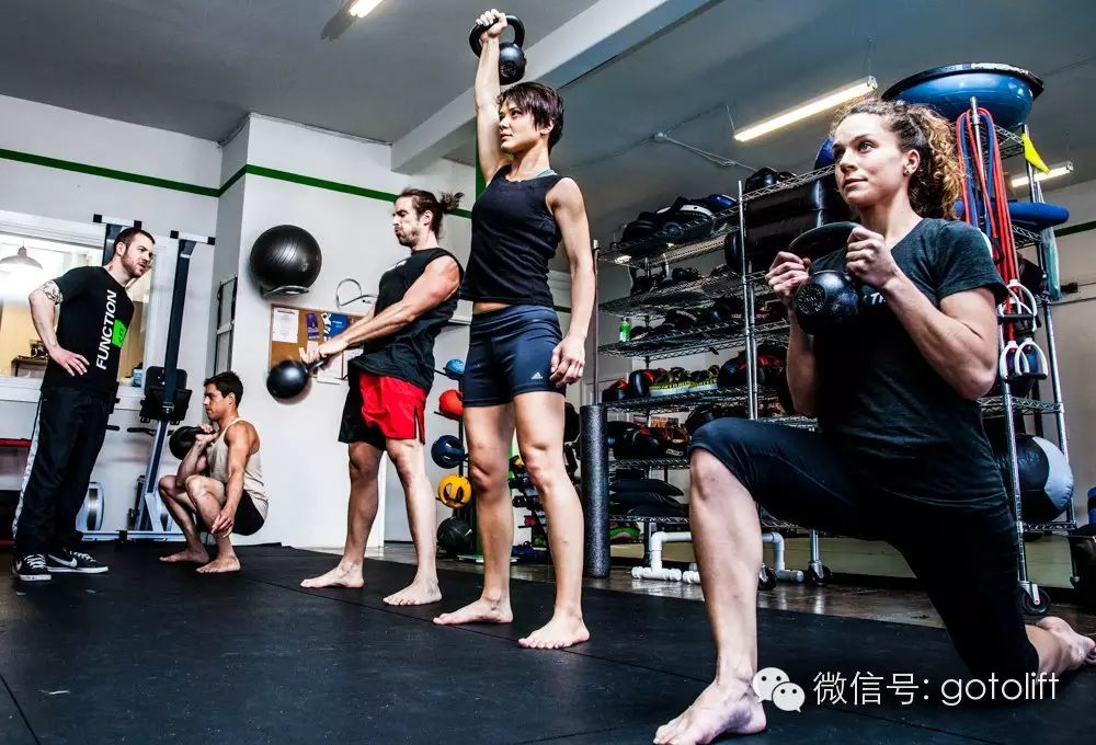 飛鳥器材標準姿勢_大飛鳥綜合訓練器_飛鳥訓練器訓練哪個部位