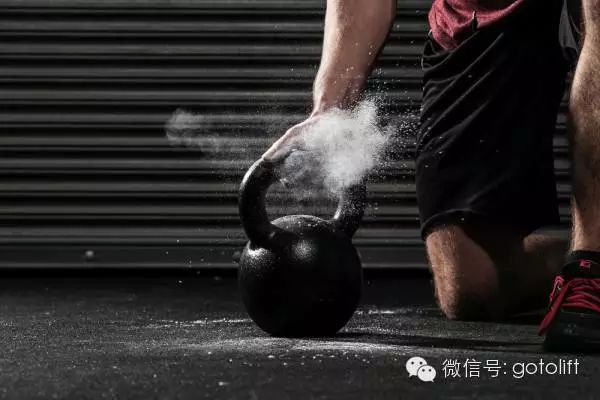 大飛鳥綜合訓練器_飛鳥器材標準姿勢_飛鳥訓練器訓練哪個部位