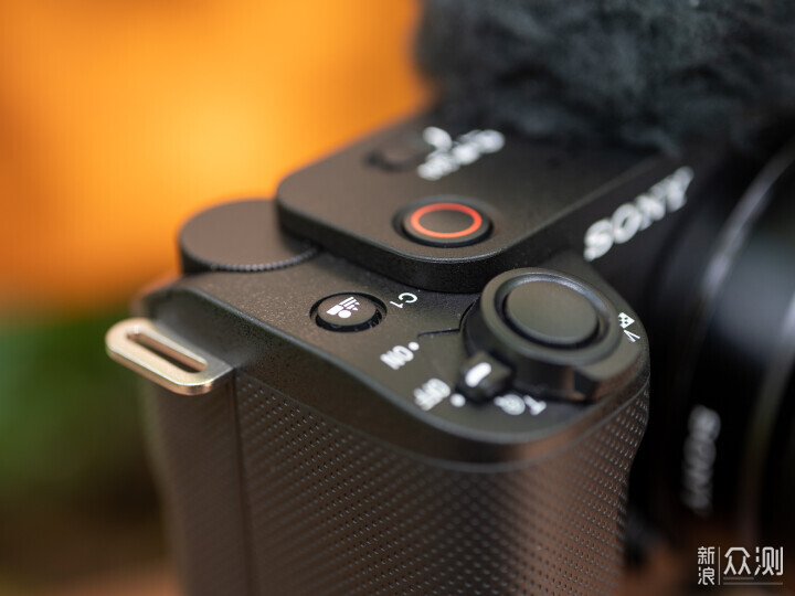 索尼ZV-E1相機體驗，選卡、選鏡頭一文看全_新浪眾測