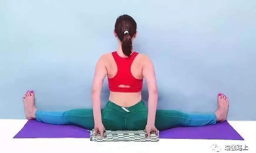 改善x型腿的瑜伽_瑜伽改善腿型動作_瑜伽腿型矯正