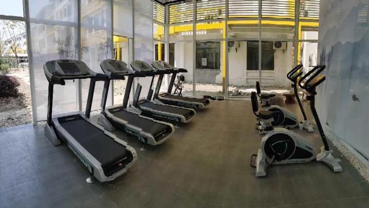 瑜伽房圖片實(shí)拍_健身房瑜伽課免費(fèi)嗎_臥室瑜伽房