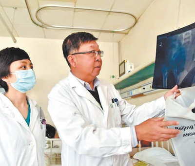 pg電子麻將胡了 脊柱彎曲納入全國學(xué)生常見病監(jiān)測?讓兒童青少年挺拔成長