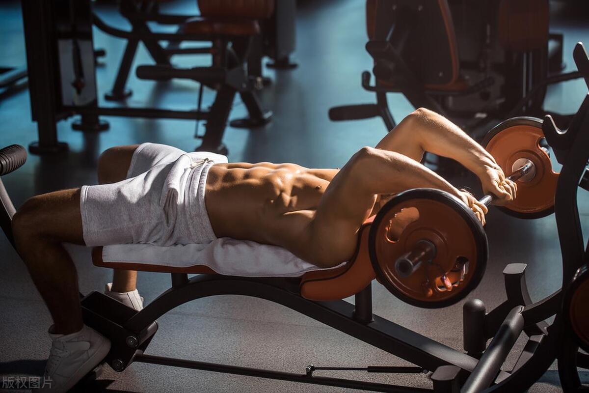 健身增肌鍛煉強(qiáng)度_強(qiáng)度鍛煉健身增肌的好處_增肌運(yùn)動(dòng)強(qiáng)度