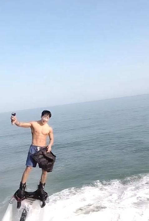 街頭極限健身沒有腿部?_水上飛人極限運(yùn)動(dòng)_夏天健身運(yùn)動(dòng)