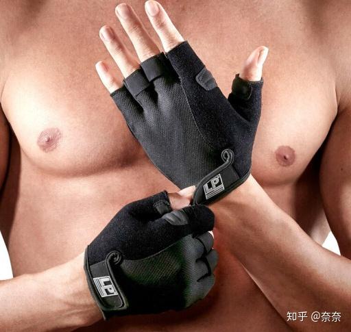 手套健身訓(xùn)練圖片_健身訓(xùn)練手套_健身手套
