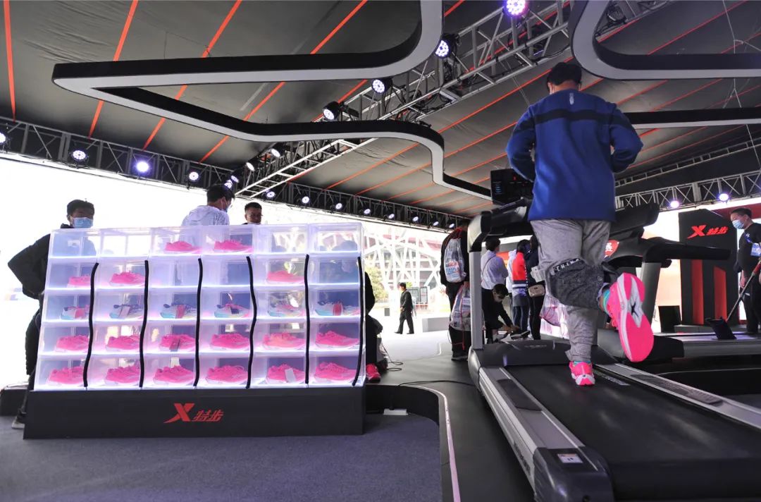 跑步機(jī)用什么_用跑步機(jī)鍛煉的技巧_跑步機(jī)實(shí)用性