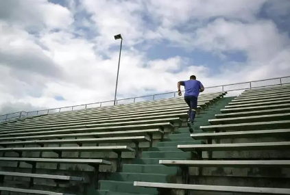 小基數(shù)爬樓梯瘦腿嗎3