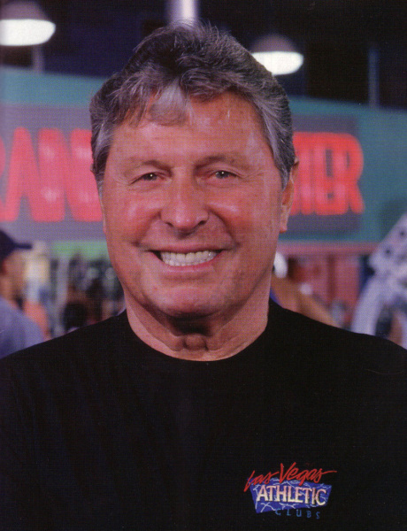 綜合訓(xùn)練器 史密斯機(jī)_史密斯機(jī)綜合訓(xùn)練器哪個牌子好_史密斯機(jī)訓(xùn)練視頻