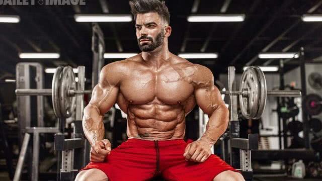 健身肌肉分離度怎么提高_男性胸肌訓練方法_上胸肌訓練動作